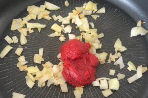 Tortellini met tomaten roomsaus stap 1