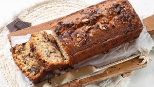 Bananencake met stukjes chocolade recept
