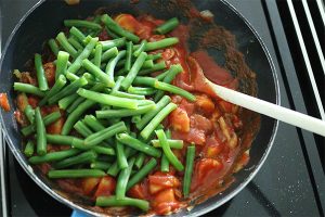 Sperziebonen in tomatensaus stap 6