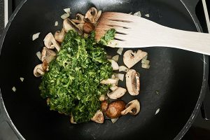 Spinazie met brie uit de oven stap 1
