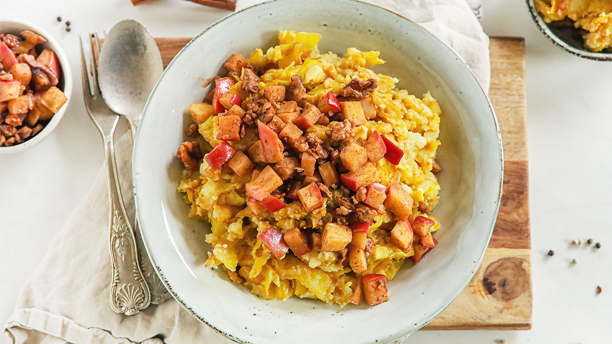 Spitskool stamppot met walnoten