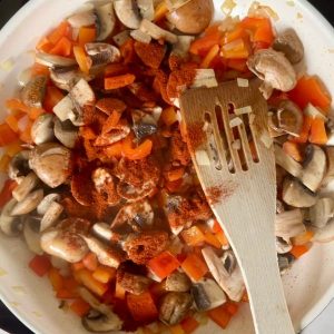 Stroganoff saus stap 2