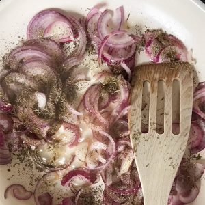 Zuurkool met appel en brie stap 1