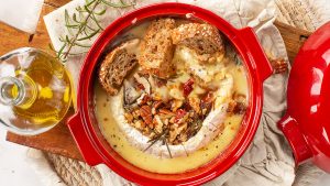 Camembert met noten en honing recept