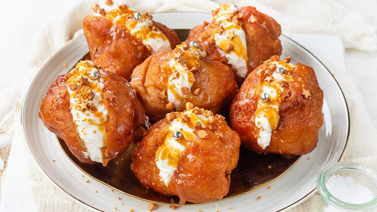 Salted caramel cheesecake oliebollen maken