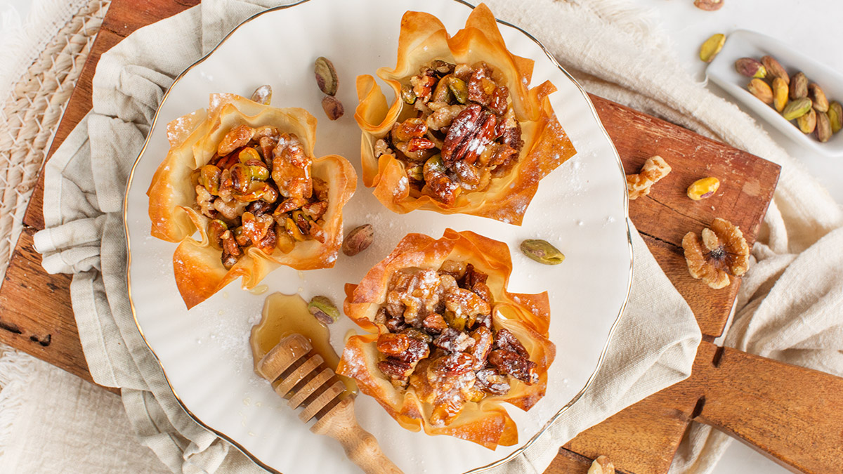 Baklava cups