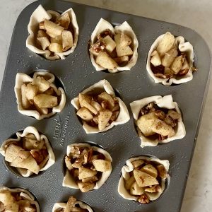 Mini appel bladerdeeg taartjes stap 3