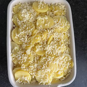 Shoarma ovenschotel met aardappelschijfjes stap 3