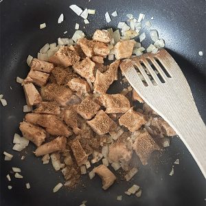 Sperziebonen curry: snel en romig stap 2