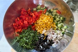 Vegan pastasalade met groenten stap 2