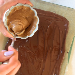 Gezonde chocolade reep met kersen stap 2