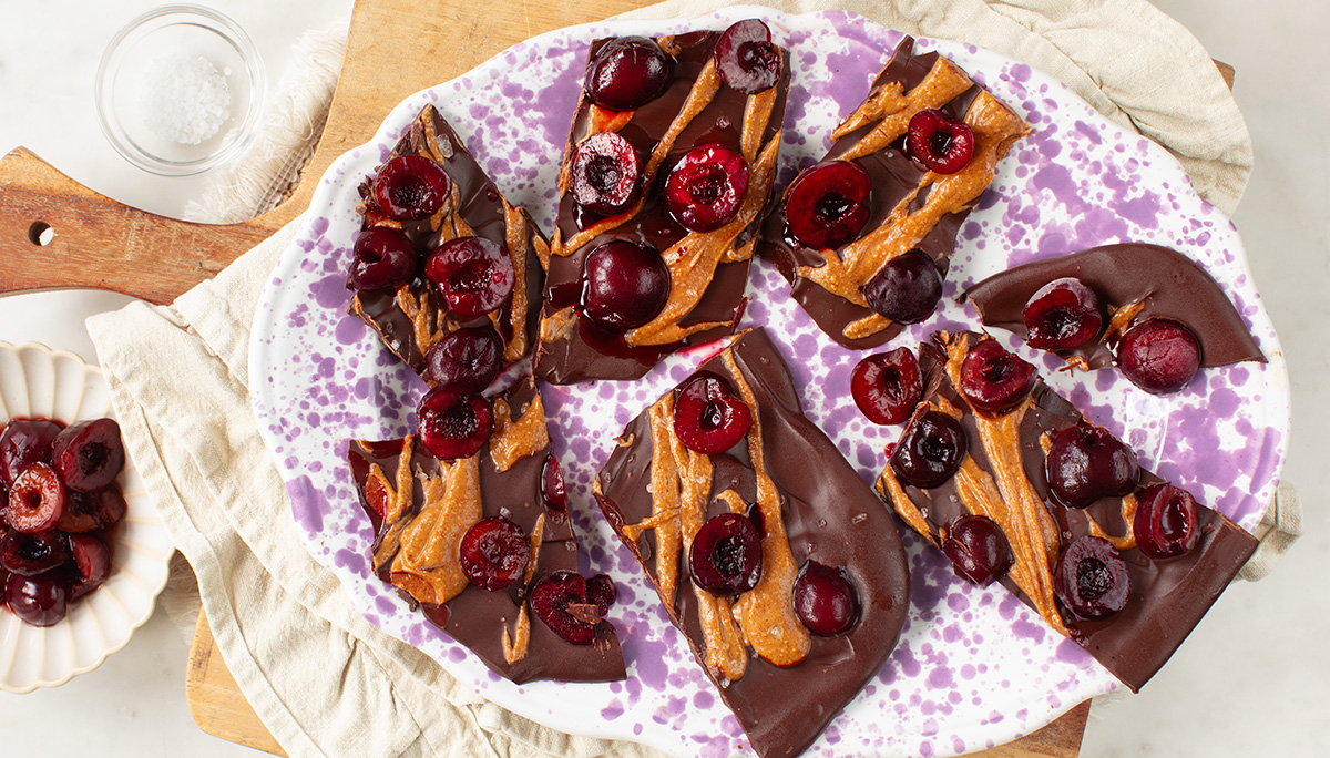 Gezonde chocolade reep met kersen