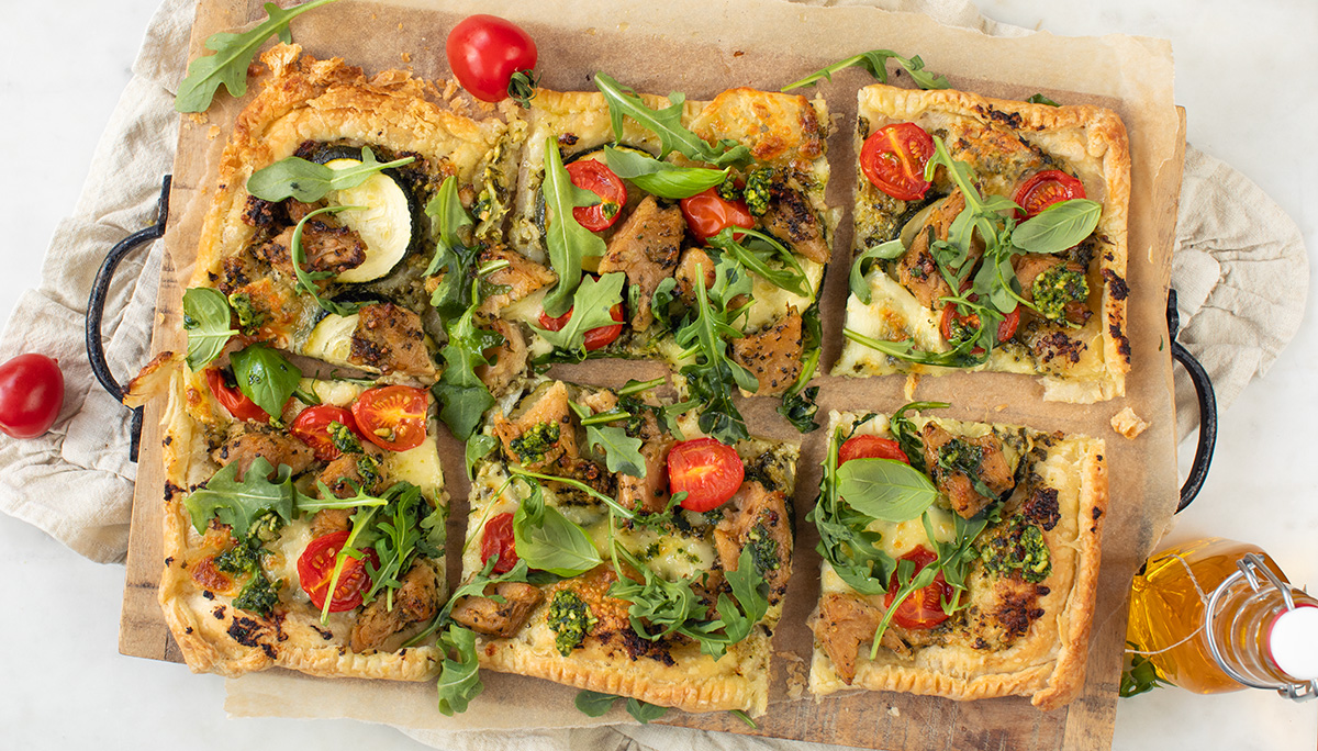 Plaattaart kip pesto