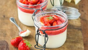 panna-cotta-aardbeien
