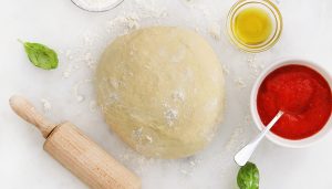 Pizzadeeg maken makkelijk recept