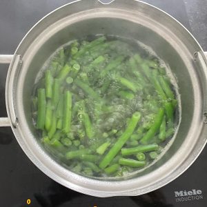 Sperziebonen wok met ketjap stap 2