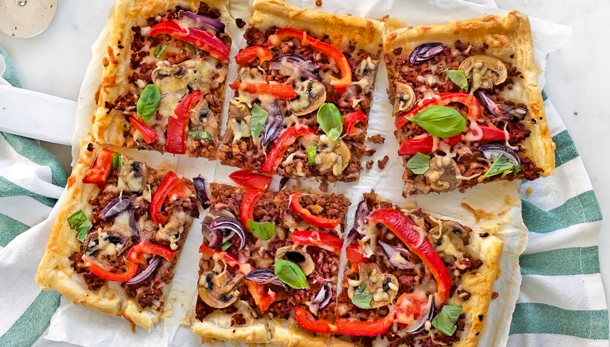 Plaattaart met gehakt